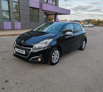 Peugeot 208 1,2, 2018 GOD. 100 000 KM , KARTICE 24/36 RATA - cover