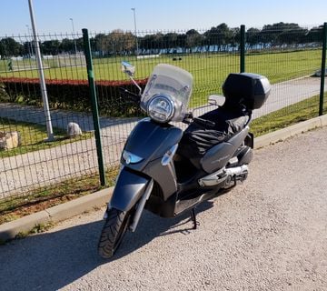 Aprilia Scarabeo 500 - cover