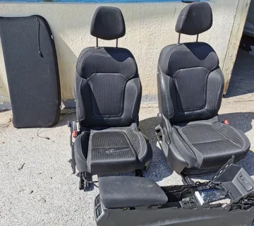 megan 4 prednja sjedala, tapicirunzi i stražnja polica - cover