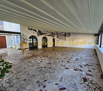 Punat, otok Krk - Kuća sa restoranom i stamb. prostorom, 80m od mora - cover