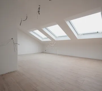 Mikulići – 2S, 67 m², novoadaptiran, terasa, VPM, pogled - cover