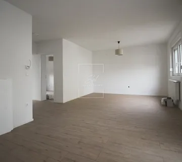 Špansko, 114m2, open space, NOVOADAPTIRAN, 4-sobni, terasa - cover