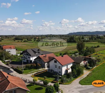 Kuća s dvije stambene jedinice u okolici Samobora - Bobovica, Samobor