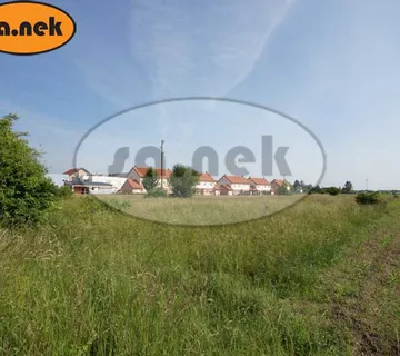 Građevinsko zemljište na ulazu u Samobor