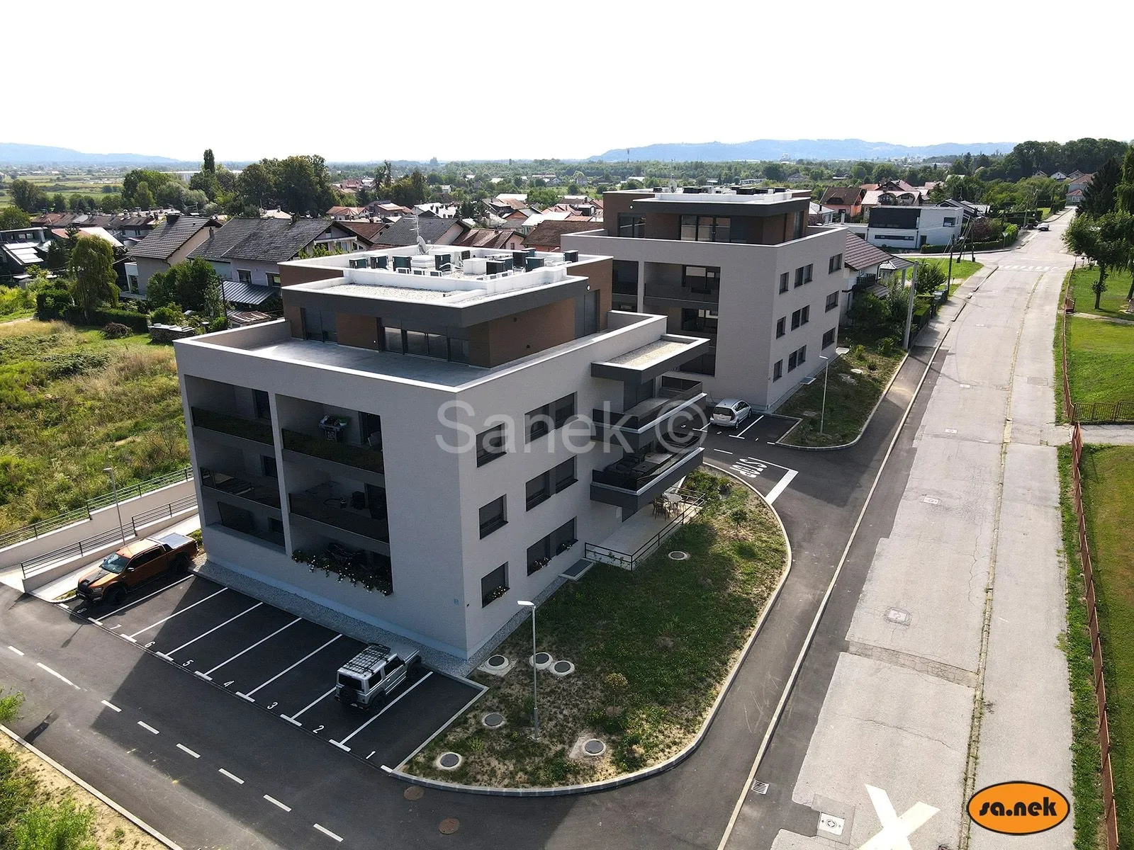 Luksuzni četverosobni penthouse- novogradnja - cover