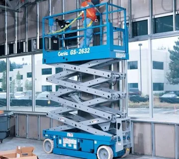 Samohodna Podizna Platforma Genie Gs 2646 - Bestovje, Sveta Nedelja
