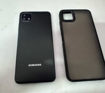 Samsung Galaxy A22 5G - odlično stanje - cover