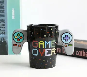 Keramička šalica s dvije game over ručke - Pribislavec