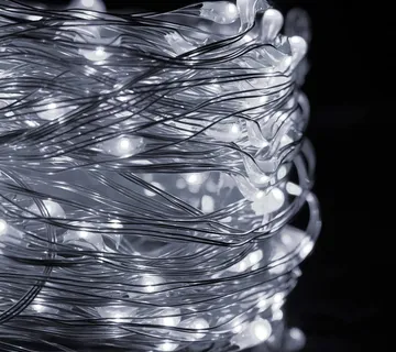 Božićne LED lampice 300 komada, hladno bijela - Pribislavec