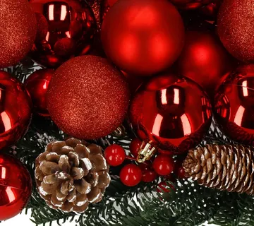 Božićne kuglice 6 cm – set od 12 komada, crvene - Pribislavec