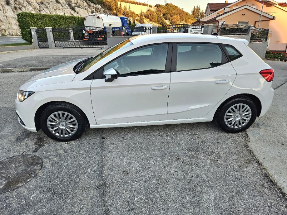 seat-ibiza-1-6-tdi-2019-navigacija-jamstvo-slika-209713262