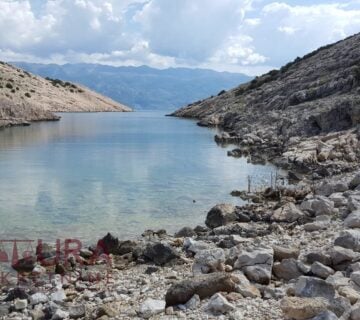 NOVALJA, PRODAJA POLJOP.ZEMLJIŠTA 66509 M2. - cover