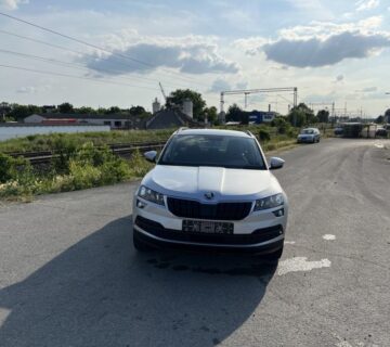 Škoda Karoq Off-road commercial 1.6 TDI Greentech DSG-7 Ambition 5d - cover