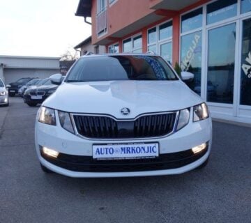 Škoda Octavia 2,0 TDI DSG *Style*P.D.C* ALU * - cover