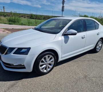 Škoda Octavia 2,0 TDI, 2019 god, Nije uvoz, Servisna, Garancija - cover