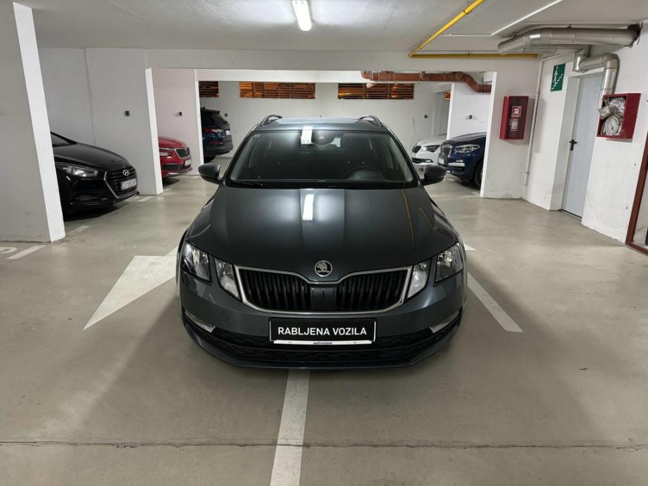 skoda-octavia-combi-1-6-slika-211001153