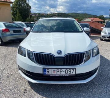 Škoda Octavia Combi 1,6 TDI - cover