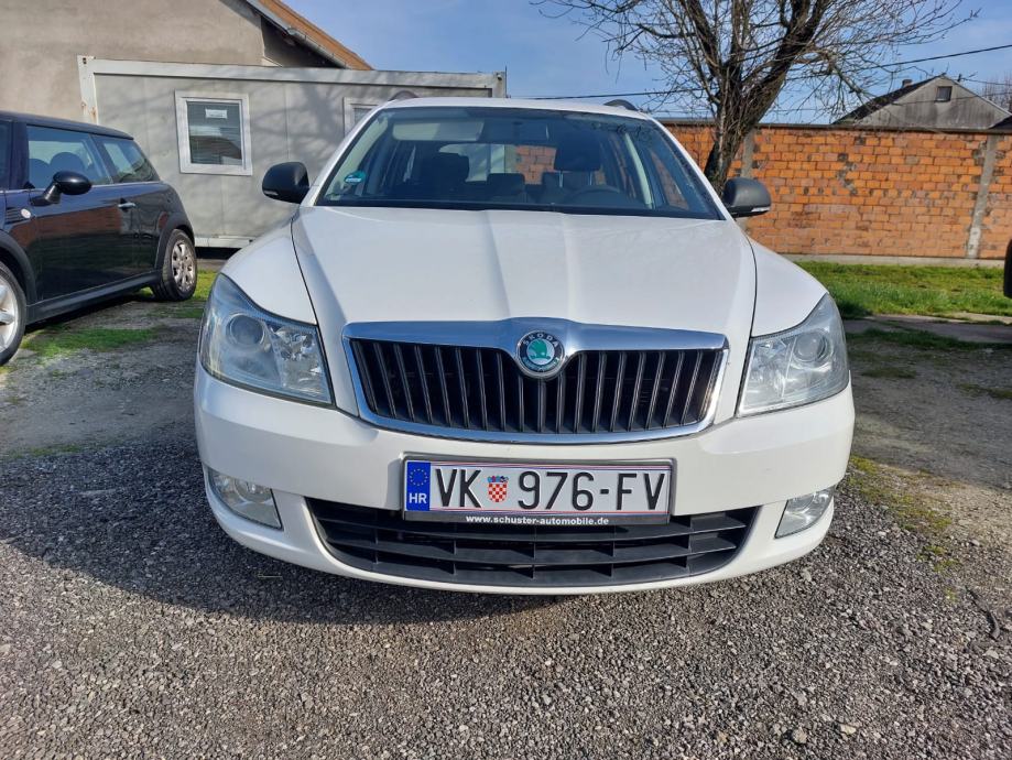 skoda-octavia-combi-2.0-tdi-slika-190522512