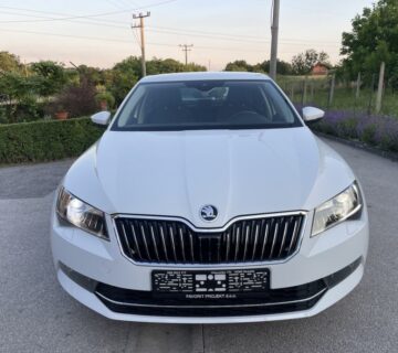 Škoda Superb 2,0 TDI DSG automatik - cover