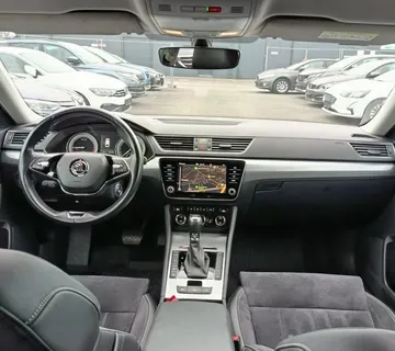 Škoda Superb Combi 2,0 TDI DSG - Zagreb