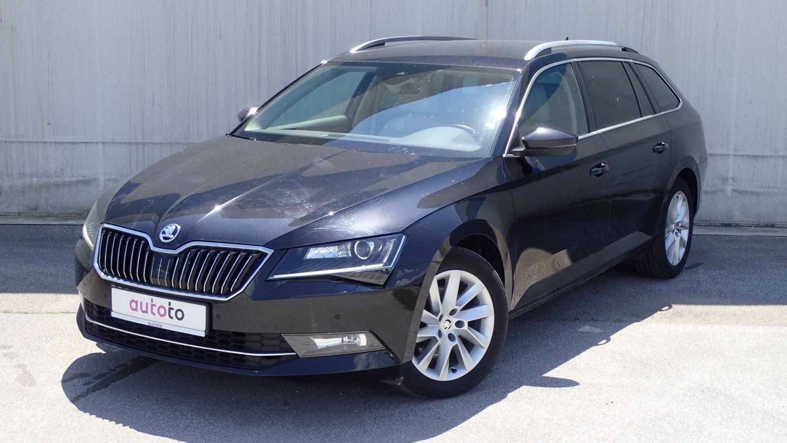 skoda-superb-combi-20-tdi-dsg-diesel-rabljeno-vozi-638532751486372213_1600_900