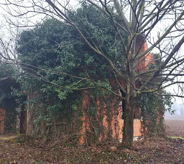 Beli Manastir, kuća za rušenje/adaptaciju na parceli 559 m2 - cover