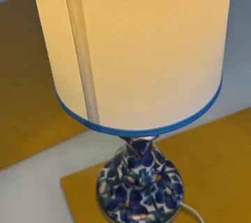 STOLNA NOĆNA LAMPA - cover