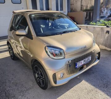 SMART EQ FORTWO CABRIO 60kw/FULL OPREMA/BEZ ULAGANJA - cover