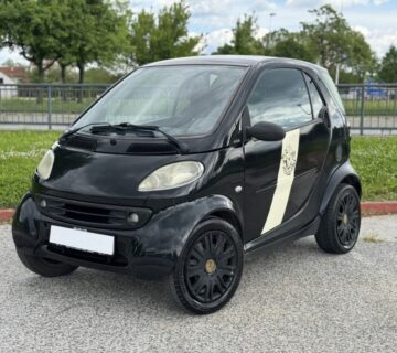 Smart ForTwo 0.6 Automatik - Klima - Panorama - Reg 10/24 - cover