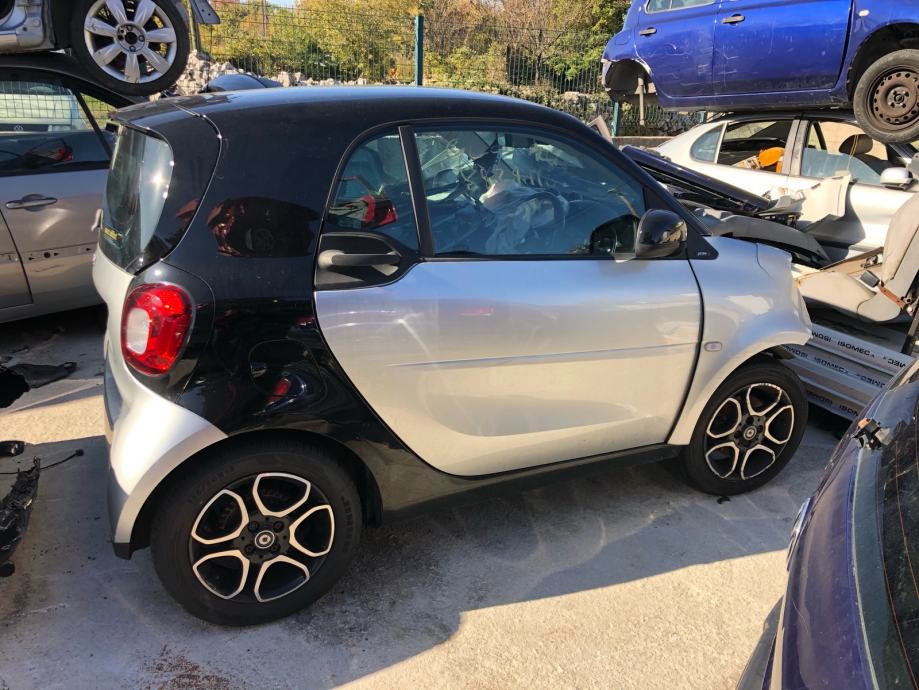 smart-fortwo-coupe-fortwo-slika-139965052