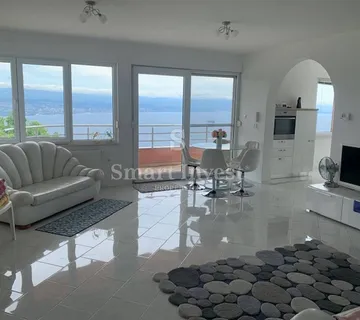 LOVRAN - DOBREĆ, stan 2S+DB s pogledom - cover