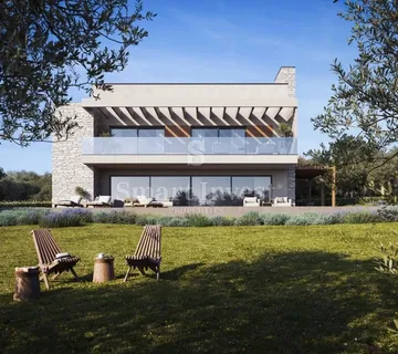 ISTRA - MARČANA, zemljište od 2222 m2 s građevinskom dozvolom za vilu od 250 m2 - cover