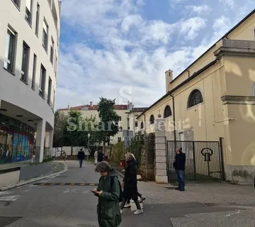 RIJEKA - CENTAR, poslovna zgrada od 3.200 m2