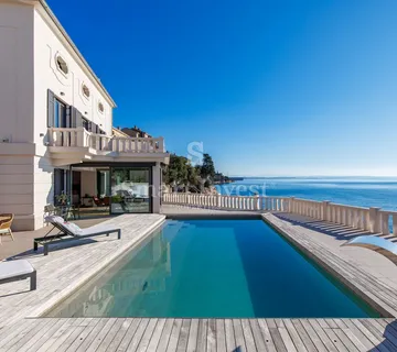 RIJEKA, EKSKLUZIVNA VILA 1. RED DO MORA SA BAZENOM - cover