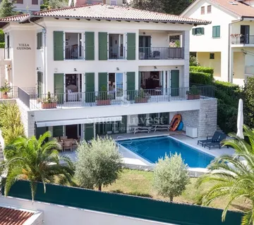 OPATIJA, iznajmljuje se ekskluzivna vila u samom centru