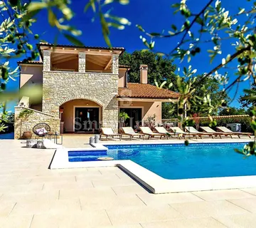 KRNICA, LUKSUZNA VILA S WELLNESSOM, GOLFOM I SPORTSKIM TERENIMA - cover