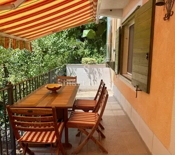 CRIKVENICA - DRAMALJ, šarmantna kamena kuća u nizu - cover