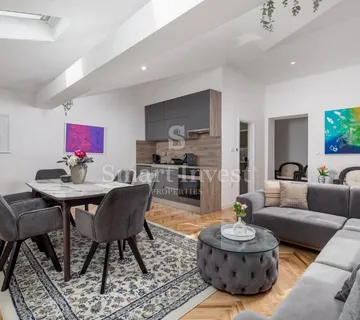 OPATIJA - CENTAR, stan od 74.22 m2, 2S+DB, prvi red do mora! (prodaja)
