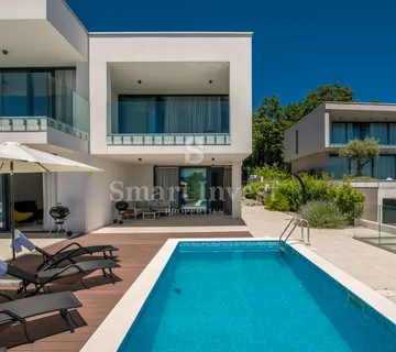 VEPRINAC, moderna villa s bazenom i pogledom na more - cover