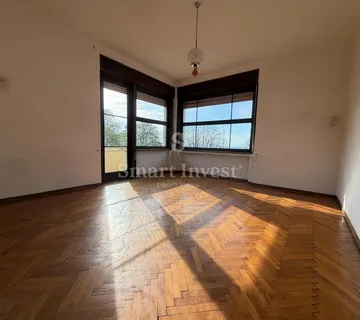 MATULJI - CENTAR, stan 4S+DB s terasom i parkingom - cover