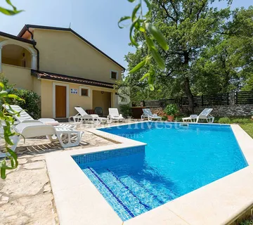 NOVIGRAD, mini hotel u zelenilu nedaleko mora - cover