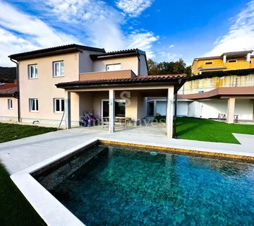 BREGI, nova kuća s bazenom i pogledom na more - cover