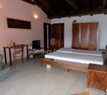 POLJANE, imanje s tri kuće i bazenom - Poljane, Opatija