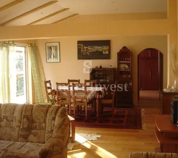 CRIKVENICA, apartmanska kuća od 450 m2 - cover