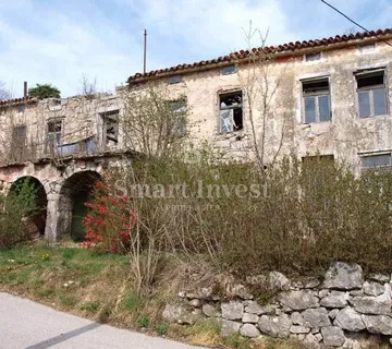 KLANA, dvojna kuća od 100 m2 - Breza, Klana