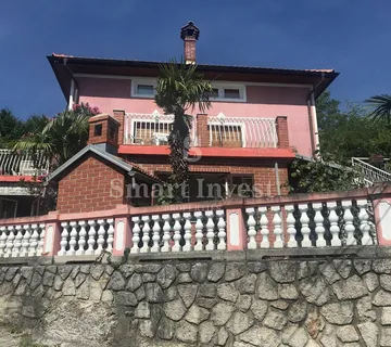 OPATIJA, samostojeća kuća 260 m2 s terasama i pogledom na more - cover