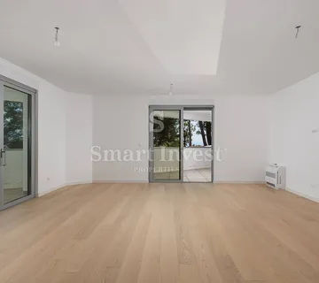 OPATIJA, stan s pogledom na more u novogradnji s bazenom (P1-P)