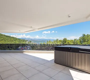 OPATIJA, raskošni penthouse s panoramskim pogledom na more (S3)