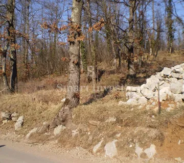 BREŠCA, teren s građevinskom dozvolom za obiteljsku kuću - cover