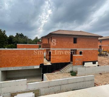 SVETVINČENAT, predivna vila od 149 m2, s bazenom u roh bau fazi - cover